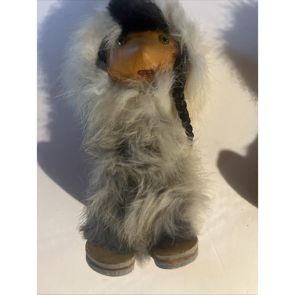 Eskimo Souvenir Dolls from Copper Falls State Park Wisconsin vintage 6 inch - Picture 3 of 10